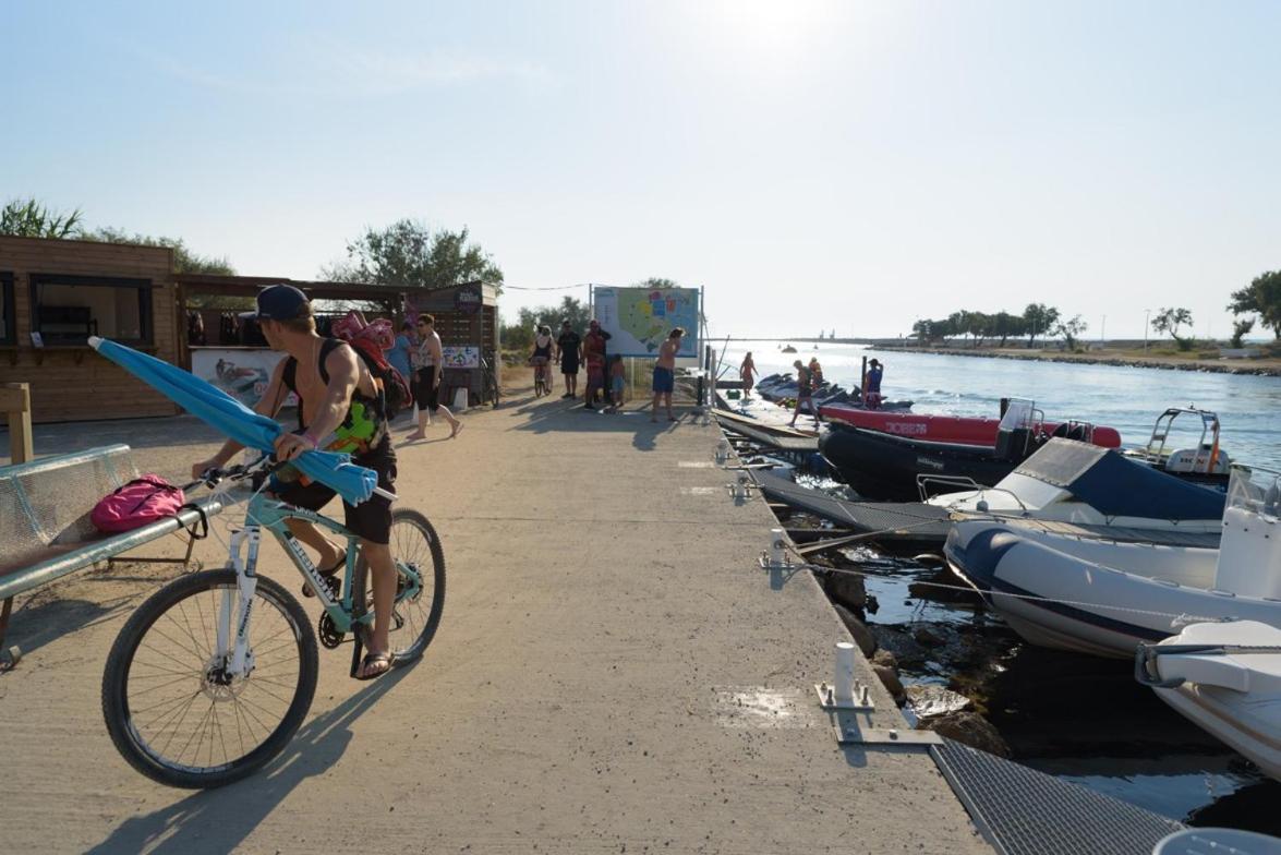 Oh! Campings - L'Espiguette เลอ โกร-ดู-รัว ภายนอก รูปภาพ